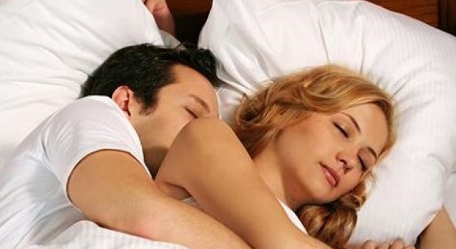 男人哄女人睡觉的故事 让女孩乖乖跟你上床的秘诀