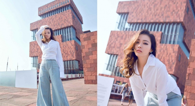 张靓颖微博晒街拍大长腿美照 声称:“一不小心又长个儿了!”