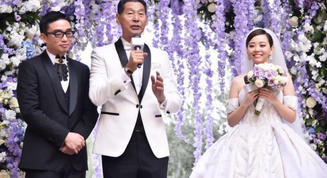 张靓颖婚礼捧花直接送谭维维 范冰冰等人微博祝福