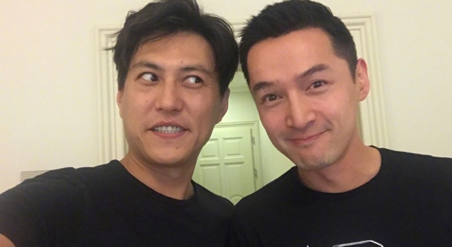 楼台CP发糖!靳东胡歌搞怪合影根本停不下来