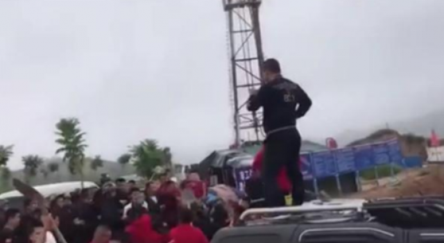 中石油冲突遭刑拘 上百人闹事形成对峙5人被拘留
