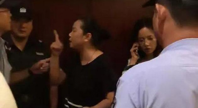saya妈妈被拘留 网红殴打孕妇致先兆早产为何未被处罚?