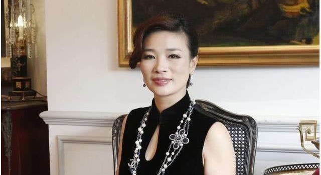 浙江女首富陷危机 白手起家的女富豪有什么流动性危机?