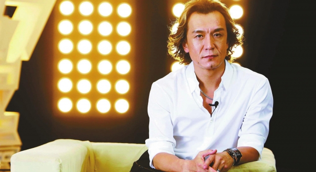 李咏经典语录 央视是个鸟笼子我们就是里面的八哥