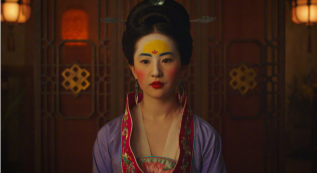 花木兰真人版预告上线 刘亦菲打戏帅气 造型惊艳