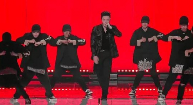 东方晚会亮点:朴树全程走调,杨超越脸肿,黄明昊风波后首次登台