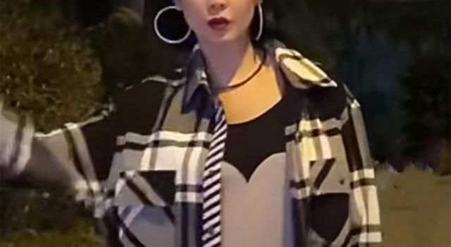 周星驰前任孙佳君近照,46岁仍娇媚,曾斥资近一亿无贷款买豪宅