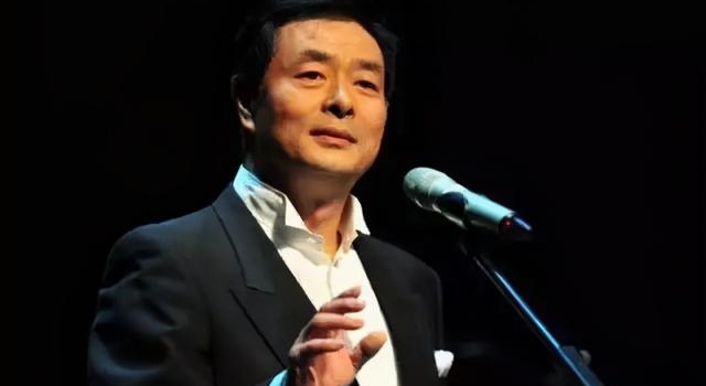 一代“少奶杀手”濮存昕:出道30年无差评,今67岁却无戏拍?