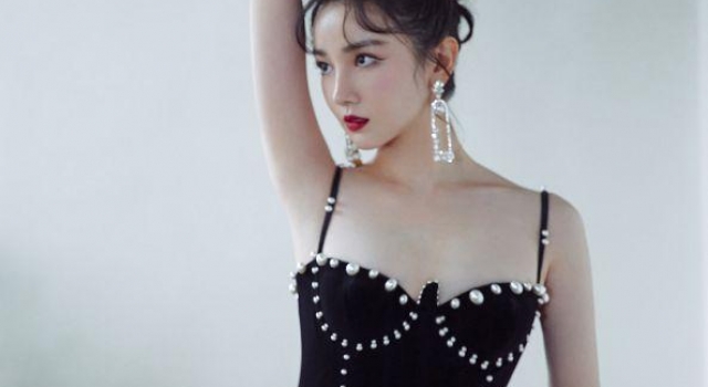 于小彤真是丢了宝!当陈小纭穿上“束腰裙”,曼妙身材美绝了