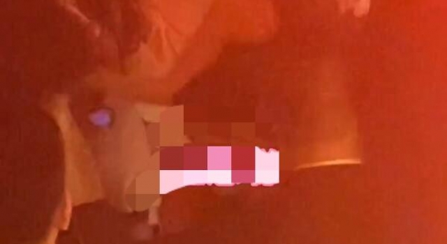 王思聪凌晨酒吧蹦迪,神秘女疑甜仇相伴左右,分手3月又复合?