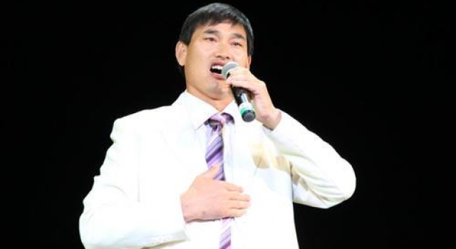 大衣哥获“重量级嘉宾”力挺:看他甩出的截图,黑子们就该闭嘴了