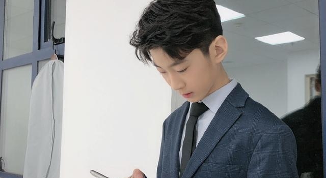 张亮儿子天天,13岁气质像霸道总裁?网友喊话森碟佳偶天橙CP