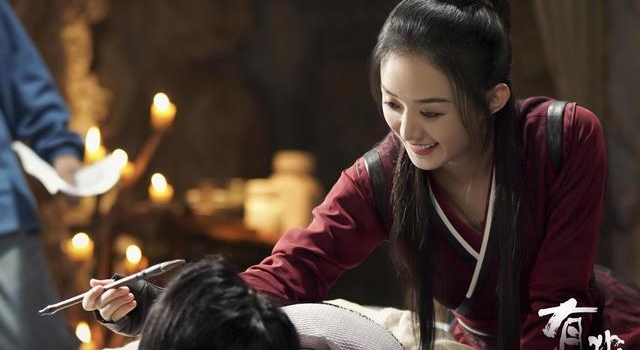 《有翡》开播,赵丽颖王一博率先上演你追我赶“猫鼠游戏”
