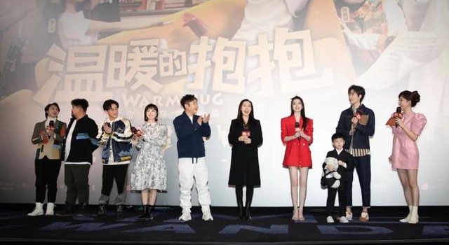 给2021一个温暖的抱抱,这部喜剧拯救了一年的不开心