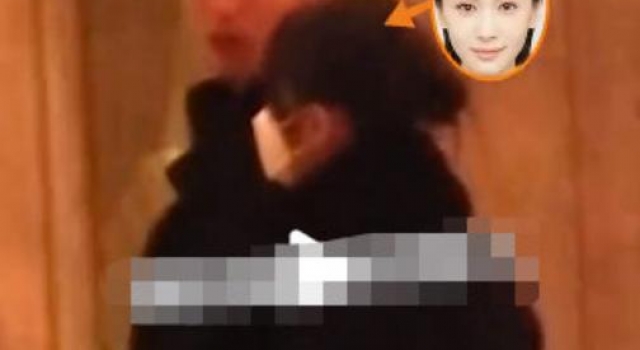 王子文有新恋情?和神秘男一路热聊深夜同回酒店,曾被传隐婚生子