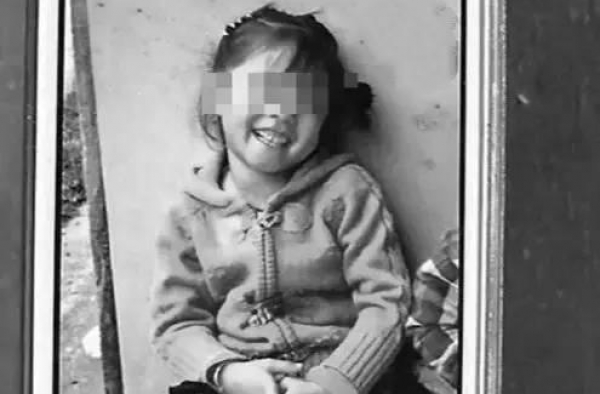 丧心病狂!凶手猥亵5岁女童杀人藏尸 淡定与其父母同住