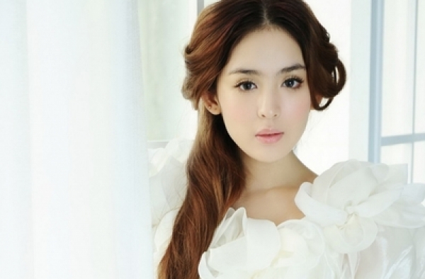古力娜扎素颜太美成焦点 古力娜扎海量私房照