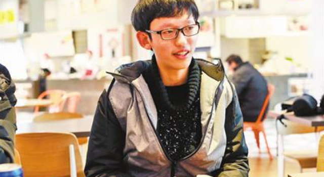 奖学金200万!渝男生考上世上最难考大学 比哈佛还难
