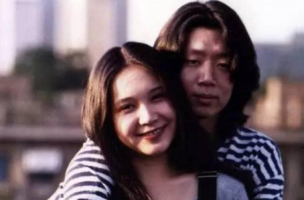 老狼老婆潘茜个人资料及家庭背景揭秘 老狼：妻子是灵感来源