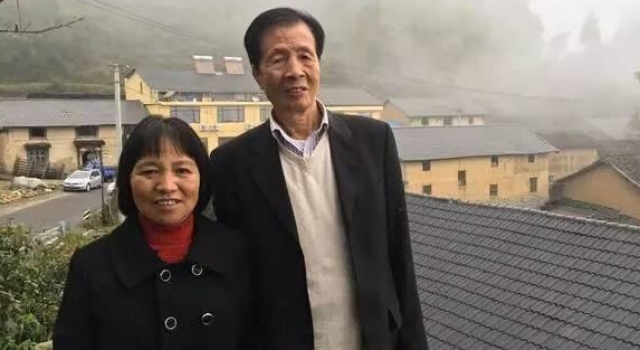 富翁借宿相识浙江农妇:弃亿万资产娶农妇 进山做农夫