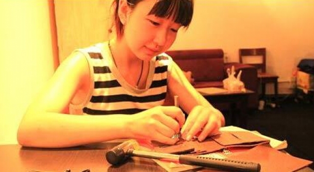 应届生工作1个月到手工资160元 单位称没带来效益　