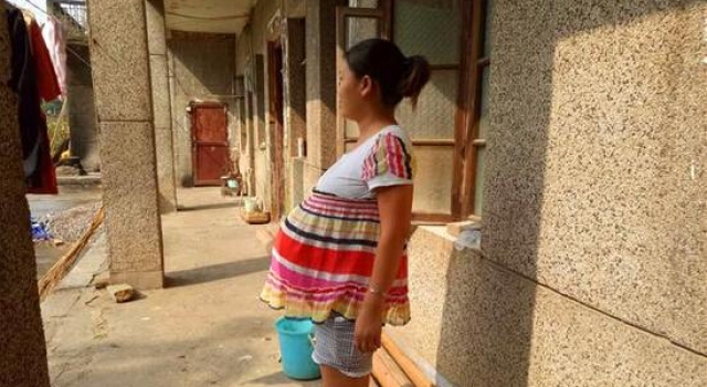 哪吒？湖南女子怀孕17个月未分娩 邻居嘲笑怀皇帝