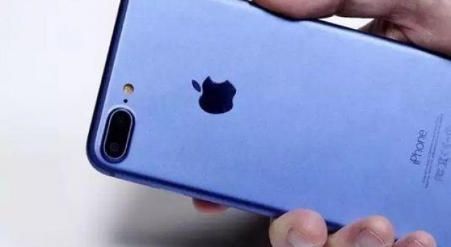 苹果放大招了 iPhone7海军蓝来袭这配色你可中意？