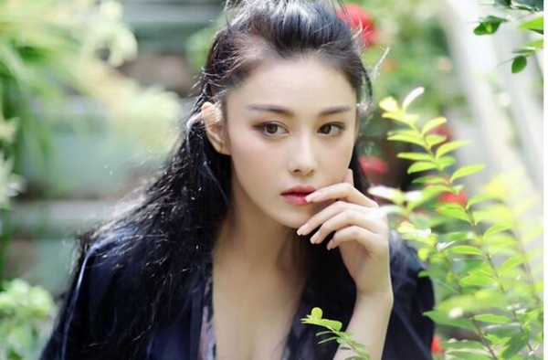 张馨予:我有一张妖艳贱货的脸 但阻挡不了粉丝吃醋