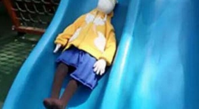 天了噜!扬州14岁女孩吊死家中 疑似学家人治疗颈椎