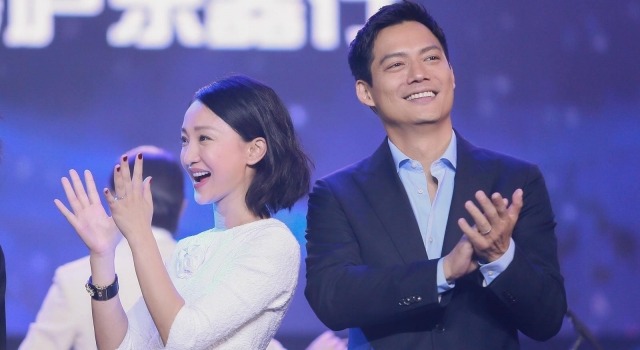 狗粮来得猝不及防！高圣远为周迅庆生场面温馨浪漫
