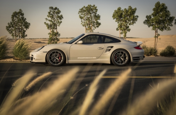 银色大眼青蛙 保时捷997Turbo轮毂改装