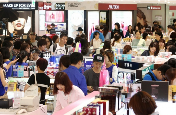 韩国拉拢中国游客:只要消费1万8就可获“韩流签证”