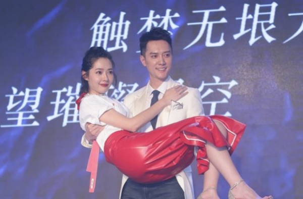 冯绍峰郭碧婷恋情曝光 冯回应：只是请吃饭，你相信吗？