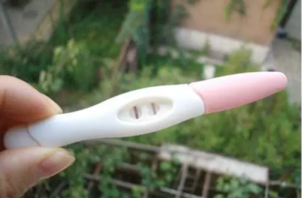 电视剧中毒太深 90后女孩学电视剧堕胎突发大出血