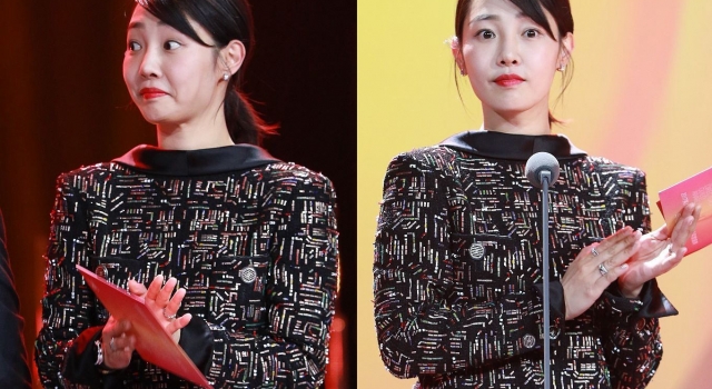 白百合出轨门后现身典礼 瞪眼表情僵硬得吓人