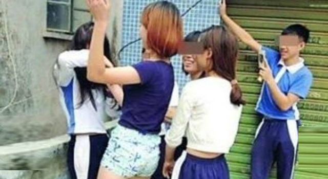 校园暴力不停歇 14岁女孩被11人围殴2小时