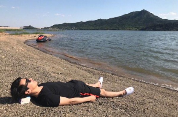 林更新赵又廷基情满满 竟丢下高圆圆同游“马尔代夫”