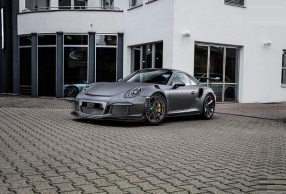 ʱ911 GT3 RSװ ̼άԸ߶