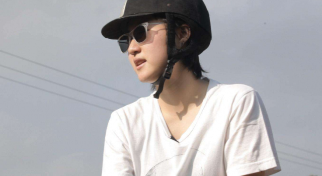 成龙女儿再次离家出走 成龙为何对她漠不关心？