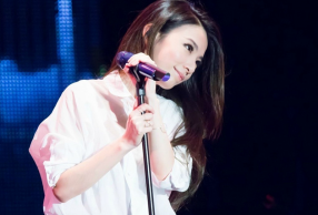 泪ķۺŮHebe? Ellaв˳SHE