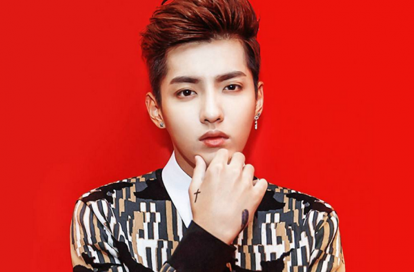 吴亦凡欧阳靖Jony j拍封面 吴亦凡化身灌篮高手
