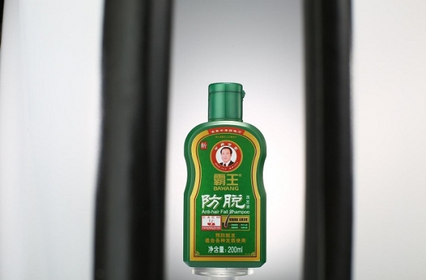 霸王防脱洗发水老板也脱发？老板亲自回应：我都60啦！