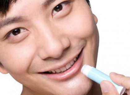 嘴唇发白是什么原因 你可能患了这几种病