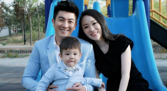 霍思燕嗯哼同款少女辫 嗯哼表示开启了嫌弃模式
