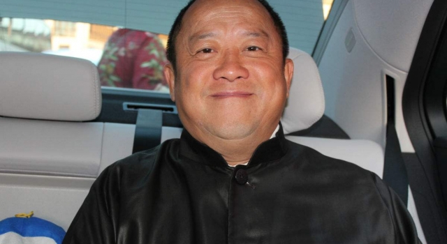曾志伟录制贺年节目 不受性侵事件影响笑容满面