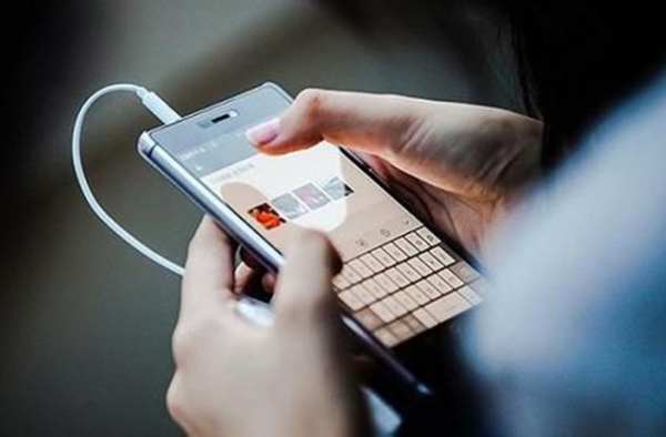 三天可见说明自我封闭严重 保护隐私还是“友尽”根源？