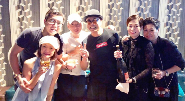 欧阳震华生日惊动了半个娱乐圈，58岁老戏骨风采依旧
