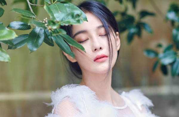 张馨予接受采访时说，想生两个孩子，并且愿意为家庭不拍戏