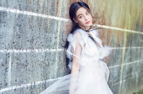 李晨曾经错过她 现在张馨予嫁给军人将成为军嫂
