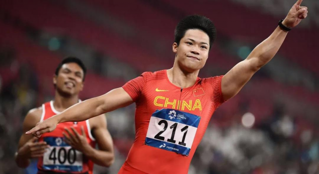 苏炳添百米夺冠 中国当之无愧的百米飞人